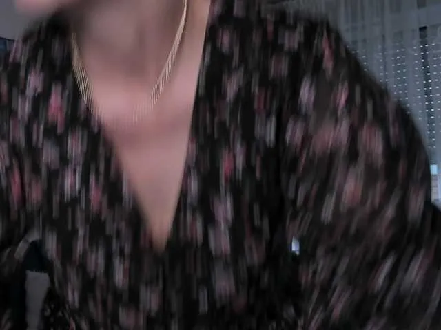 Live sex webcam photo for SoftVANESSA #289443067