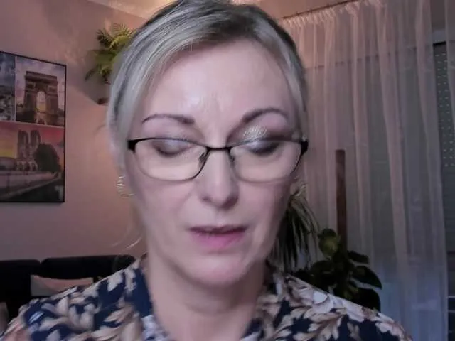 Live sex webcam photo for SoftVANESSA #289742574