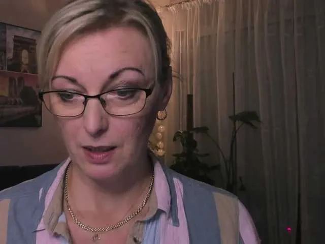 Live sex webcam photo for SoftVANESSA #290171740