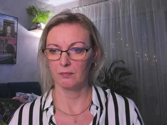 Live sex webcam photo for SoftVANESSA #290362521