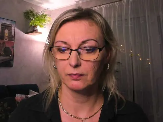 Live sex webcam photo for SoftVANESSA #290388139