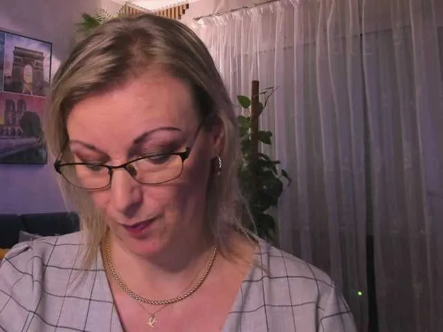 Live sex webcam photo for SoftVANESSA #290609250