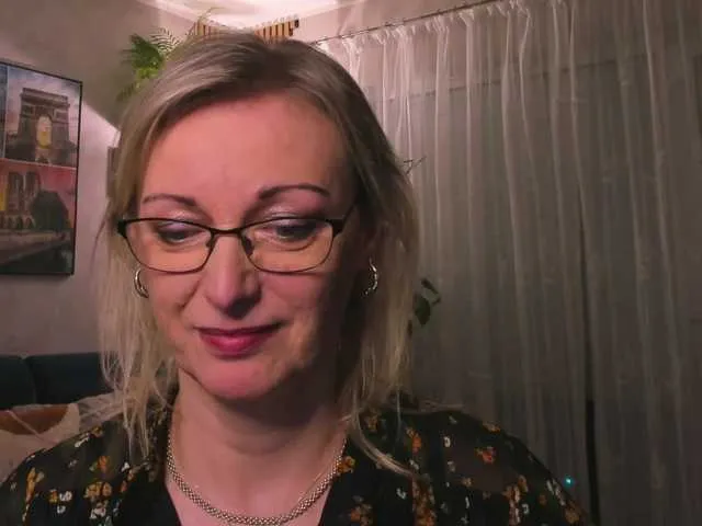 Live sex webcam photo for SoftVANESSA #290616057