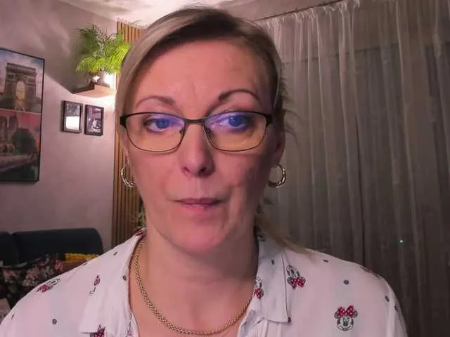 Live sex webcam photo for SoftVANESSA #290704505