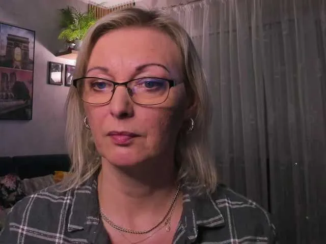 Live sex webcam photo for SoftVANESSA #290759250