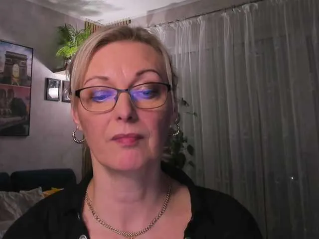 Live sex webcam photo for SoftVANESSA #290787900