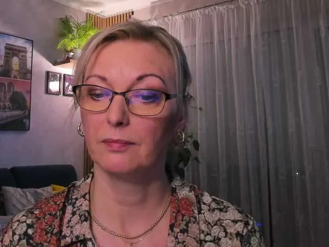 Live sex webcam photo for SoftVANESSA #290794470