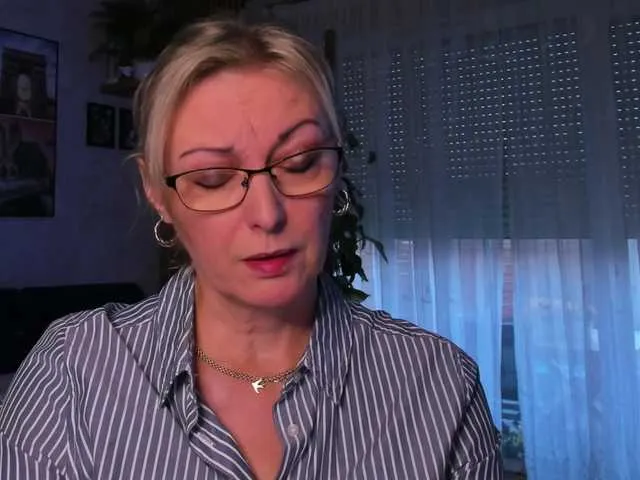 Live sex webcam photo for SoftVANESSA #290972347