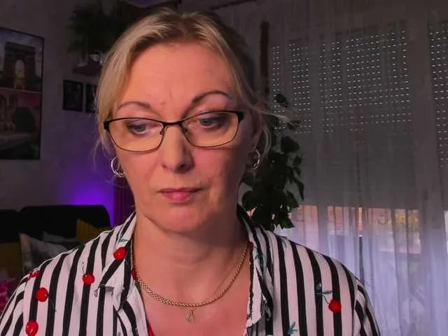 Live sex webcam photo for SoftVANESSA #291233498