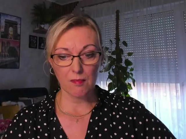 Live sex webcam photo for SoftVANESSA #291240518