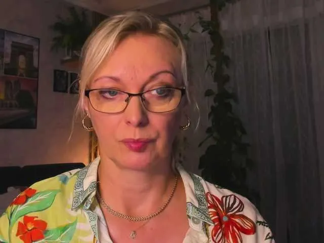 Live sex webcam photo for SoftVANESSA #291934909