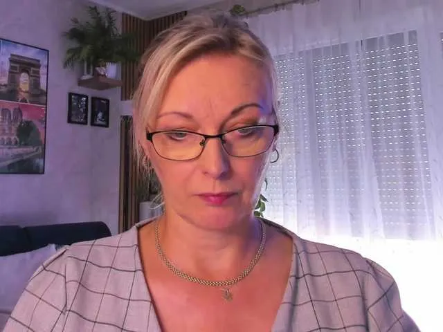 Live sex webcam photo for SoftVANESSA #291947697