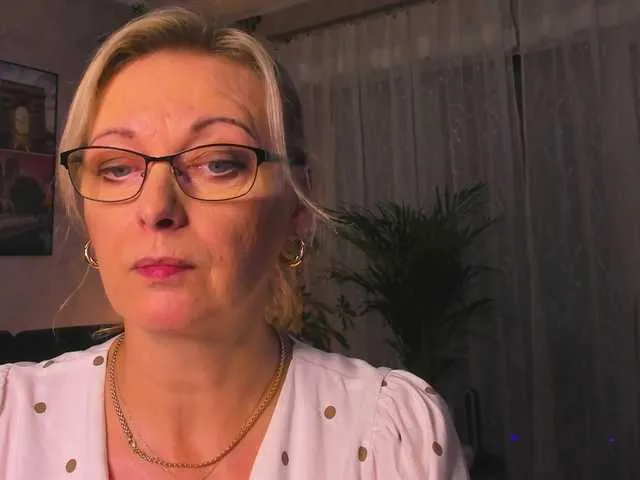 Live sex webcam photo for SoftVANESSA #292062349