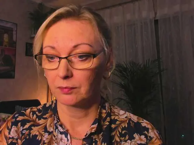 Live sex webcam photo for SoftVANESSA #292215378