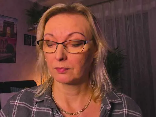 Live sex webcam photo for SoftVANESSA #292263344