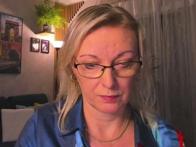 Live sex webcam photo for SoftVANESSA #292363459