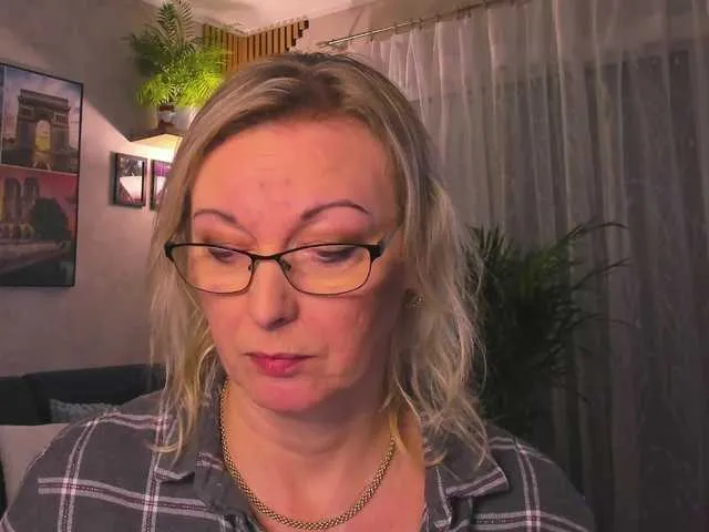 Live sex webcam photo for SoftVANESSA #292396327