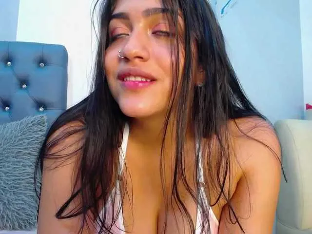 Live sex webcam photo for Sofy-Jones #272010840