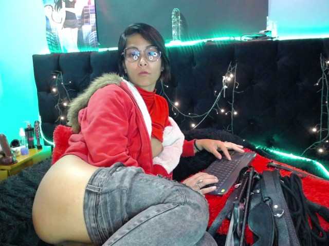 Live sex webcam photo for Sofy-nix #274603040