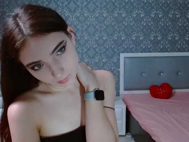 Live sex webcam photo for SofyaMile #274513701