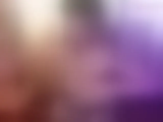 Live sex webcam photo for Solange911 #290536670