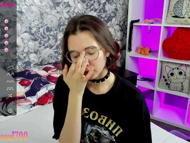 Live sex webcam photo for SolarSoul #273266512