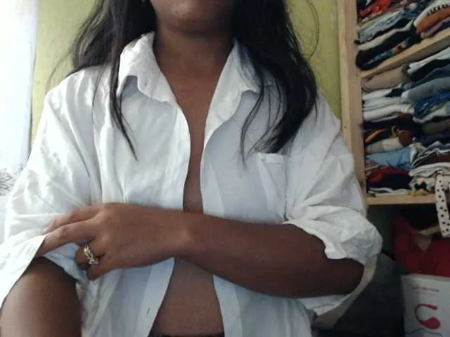 Live sex webcam photo for Soni1211 #292007245