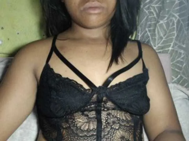 Live sex webcam photo for Soni1211 #292115644