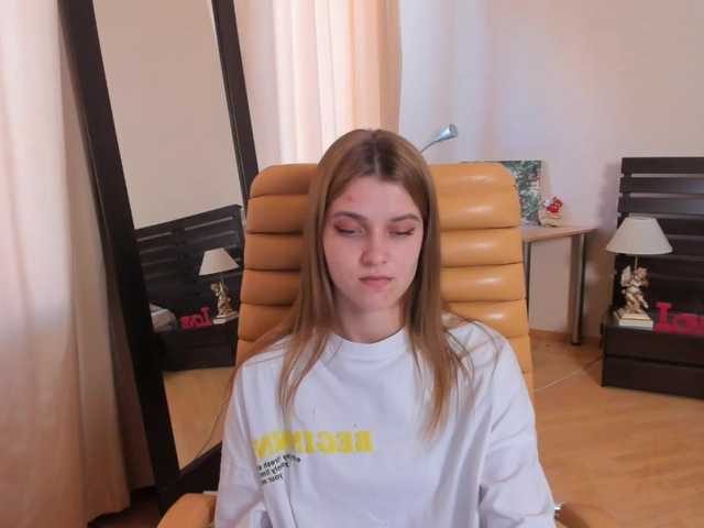 Live sex webcam photo for SoniNex #273653580