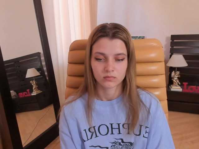 Live sex webcam photo for SoniNex #273847202