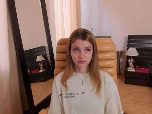 Live sex webcam photo for SoniNex #273886473