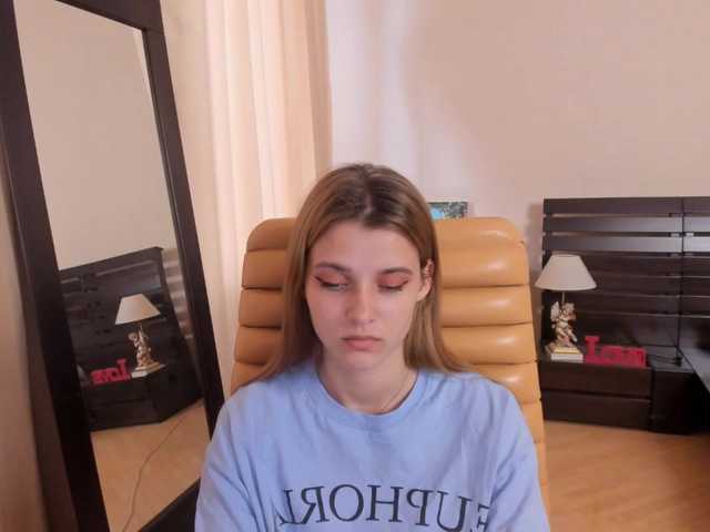 Live sex webcam photo for SoniNex #274054635