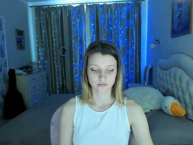 Live sex webcam photo for SoniNex #275499462