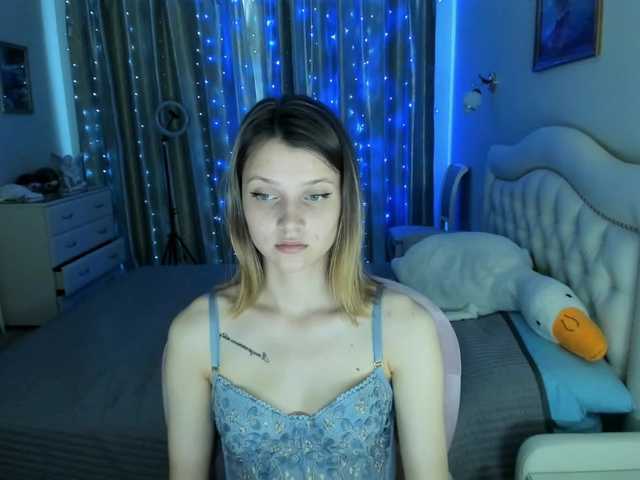 Live sex webcam photo for SoniNex #275605545