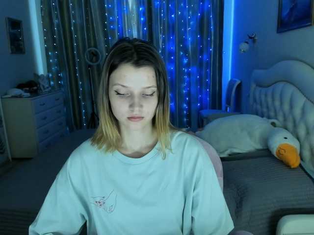 Live sex webcam photo for SoniNex #275613584