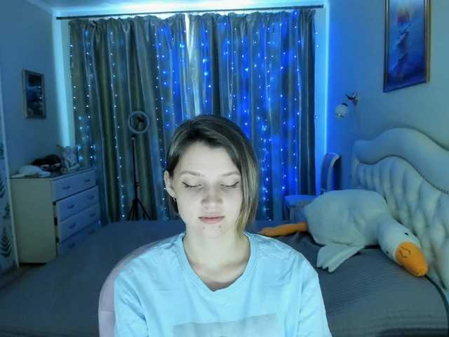 Live sex webcam photo for SoniNex #275690871