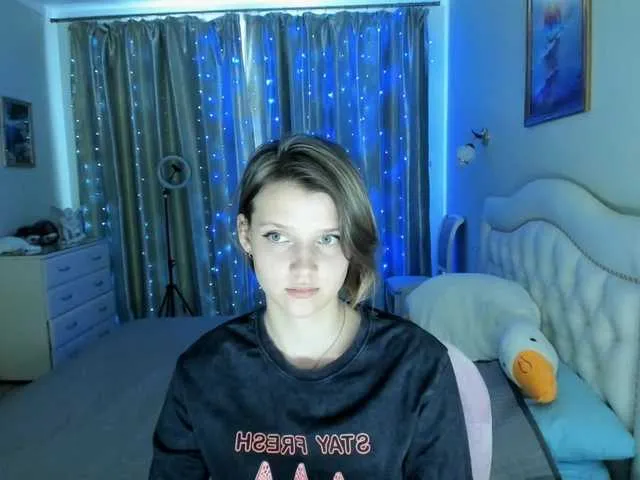 Live sex webcam photo for SoniNex #275864945