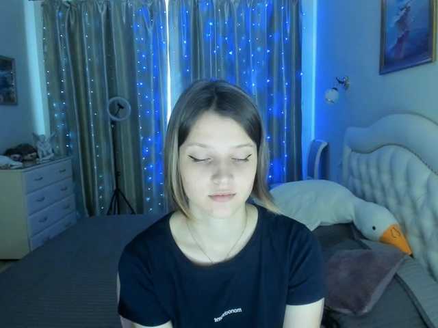 Live sex webcam photo for SoniNex #276368817