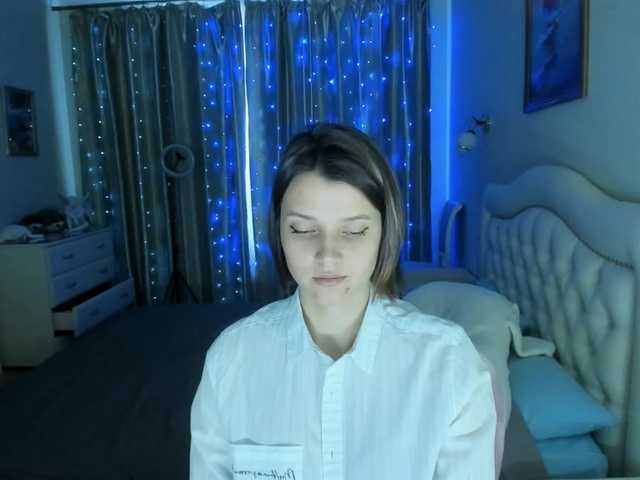 Live sex webcam photo for SoniNex #276417228