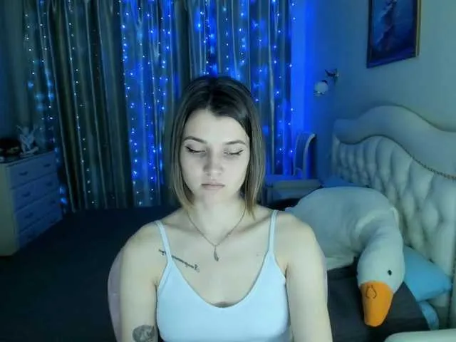 Live sex webcam photo for SoniNex #276668096