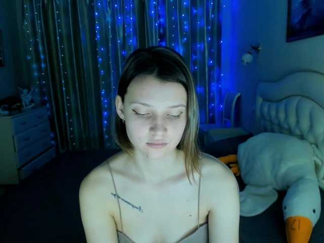 Live sex webcam photo for SoniNex #276940610