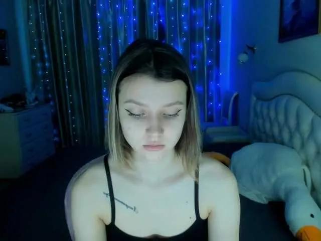 Live sex webcam photo for SoniNex #277091015