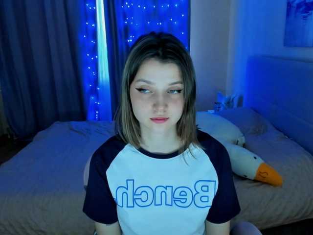 Live sex webcam photo for SoniNex #278043342