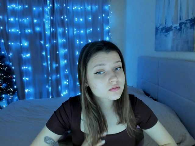 Live sex webcam photo for SoniNex #290280352