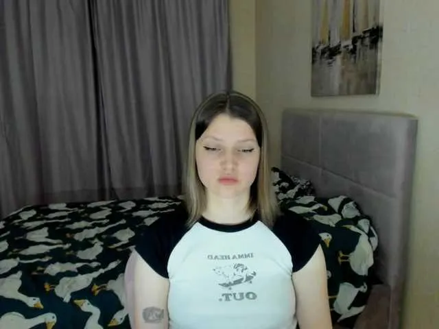 Live sex webcam photo for SoniNex #291902260