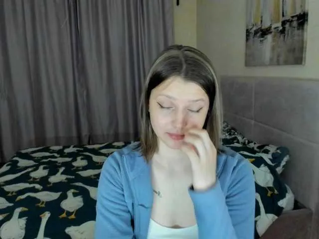 Live sex webcam photo for SoniNex #291949914