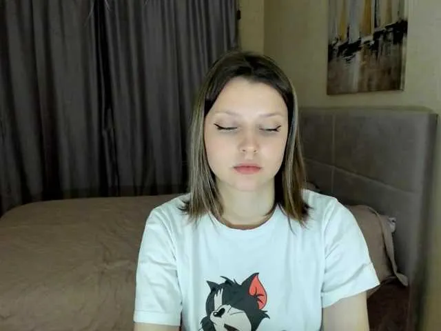 Live sex webcam photo for SoniNex #292069199