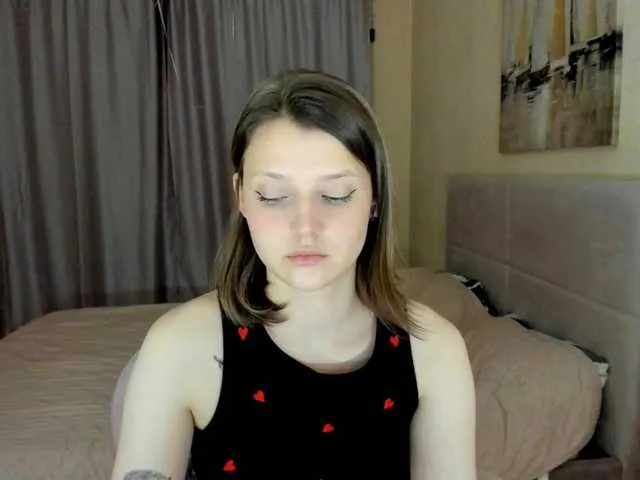 Live sex webcam photo for SoniNex #292130438