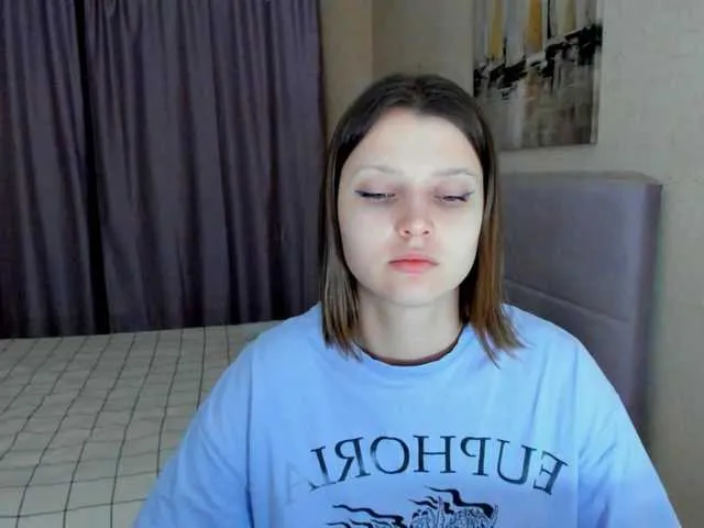 Live sex webcam photo for SoniNex #292370886