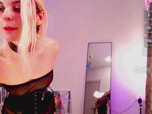 Live sex webcam photo for Sonia-Black #288425259